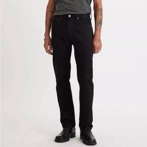 Black Men’s Levi straight leg jeans 36x32